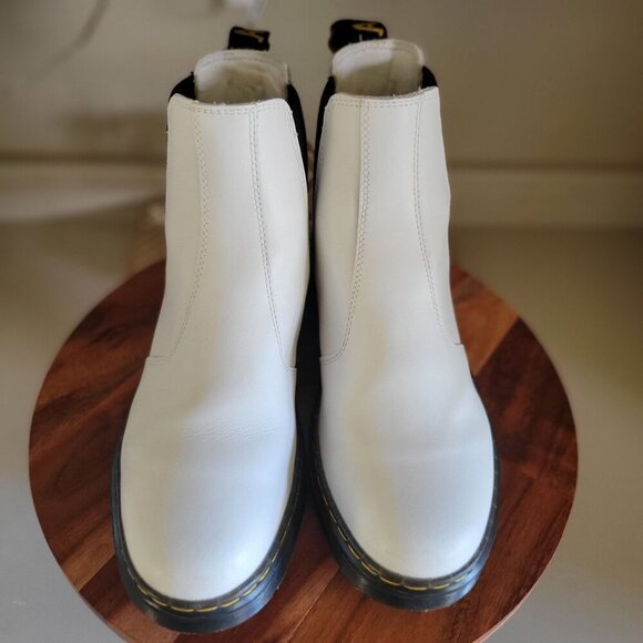 Dr. Martens Dorrian Pull on White Leather Chelsea Boots Unisex Men's SZ 8 - Picture 4 of 9